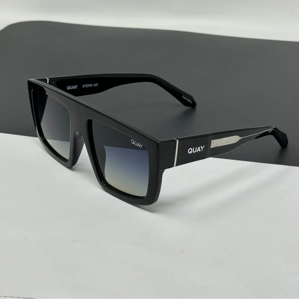 Quay Australia frame very